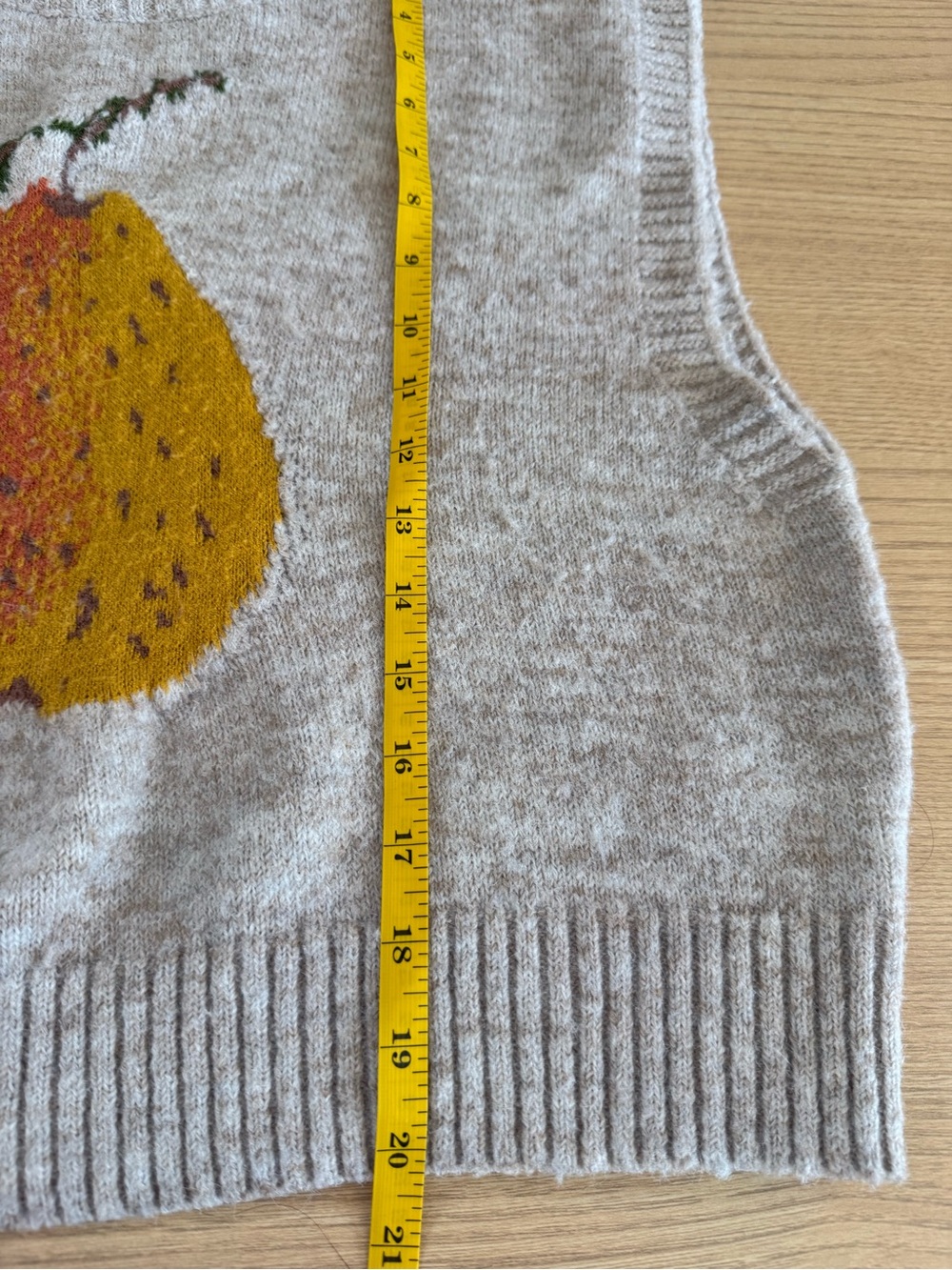 CIDER Pear Sweater Vest Alpaca Wool Blend Khaki Large Fruit Graphic - Picture 7 of 11
